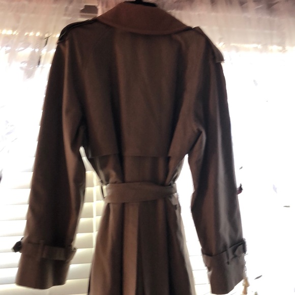Burberry Jackets & Blazers - Burberry trench coat